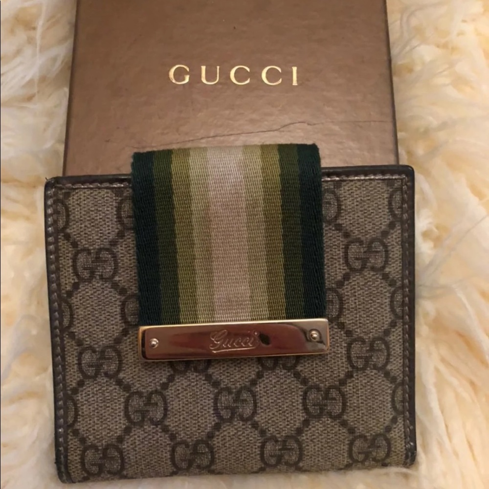 Authentic gucci web small wallet rare sold out!